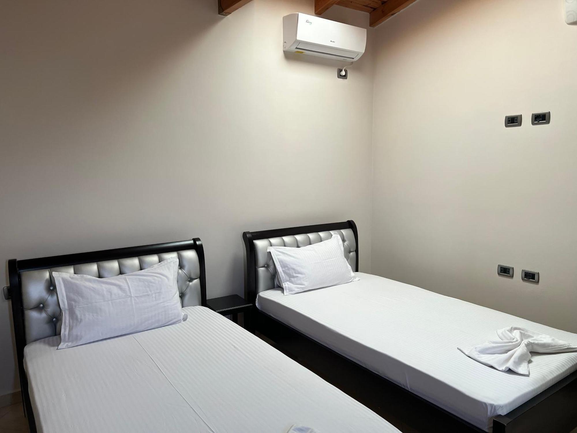 Amazing Familiar Apartments And Rooms Sarandë Exterior foto