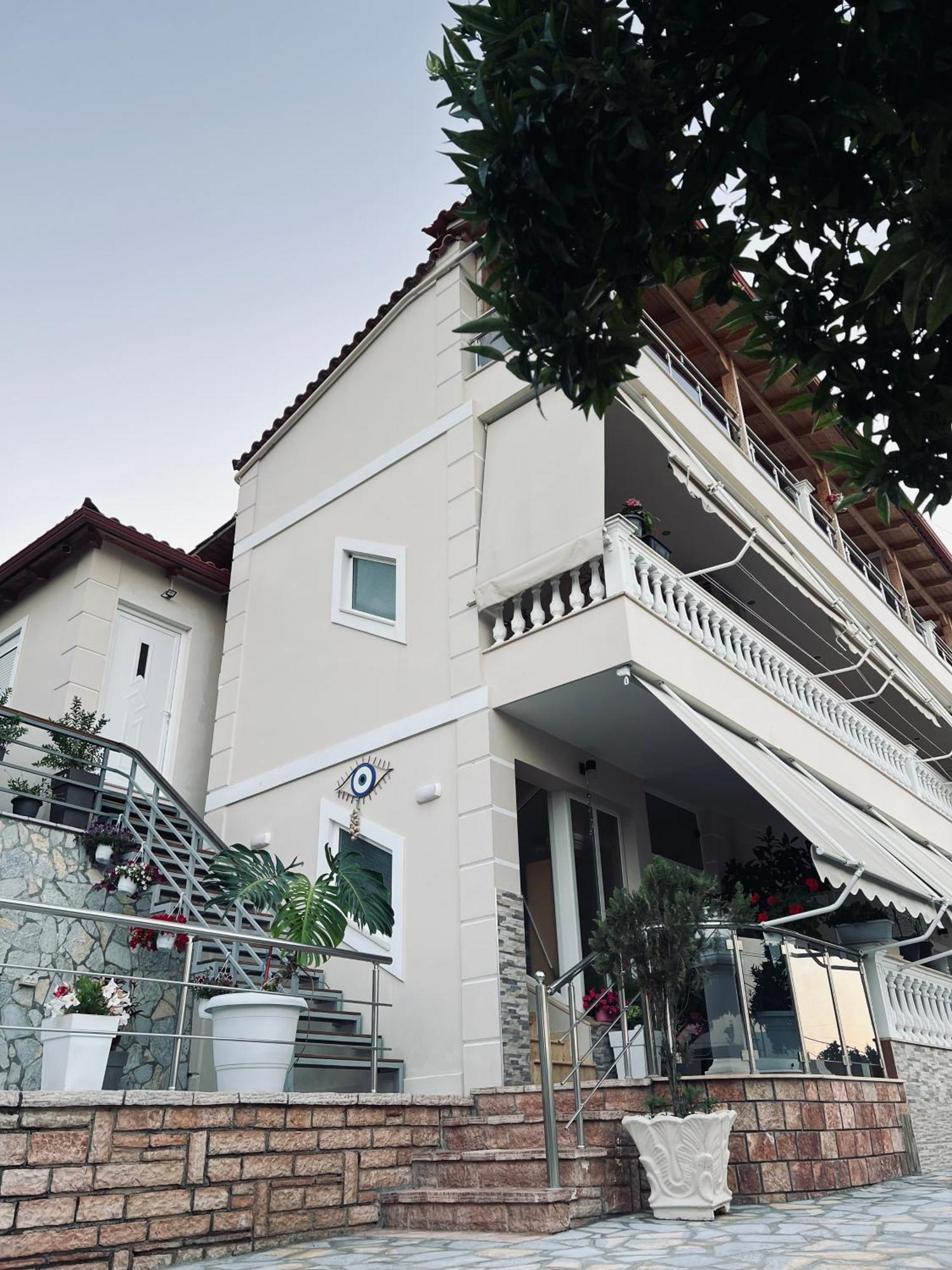 Amazing Familiar Apartments And Rooms Sarandë Exterior foto