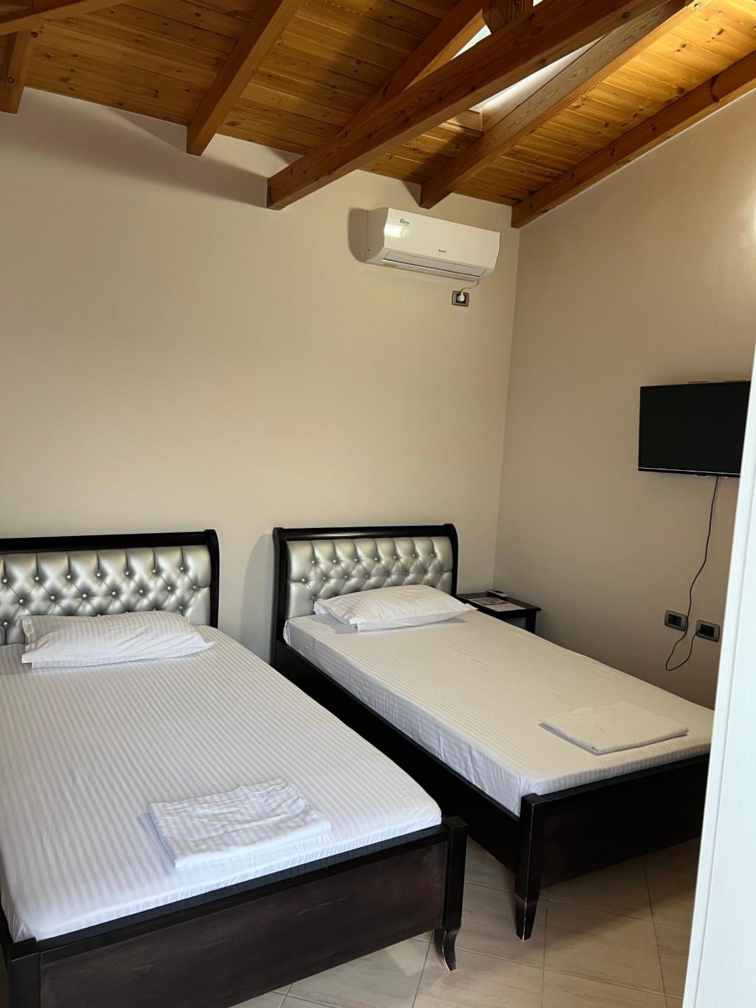 Amazing Familiar Apartments And Rooms Sarandë Exterior foto