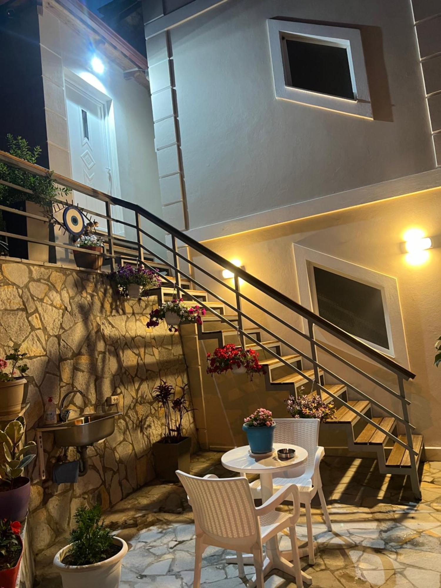 Amazing Familiar Apartments And Rooms Sarandë Exterior foto