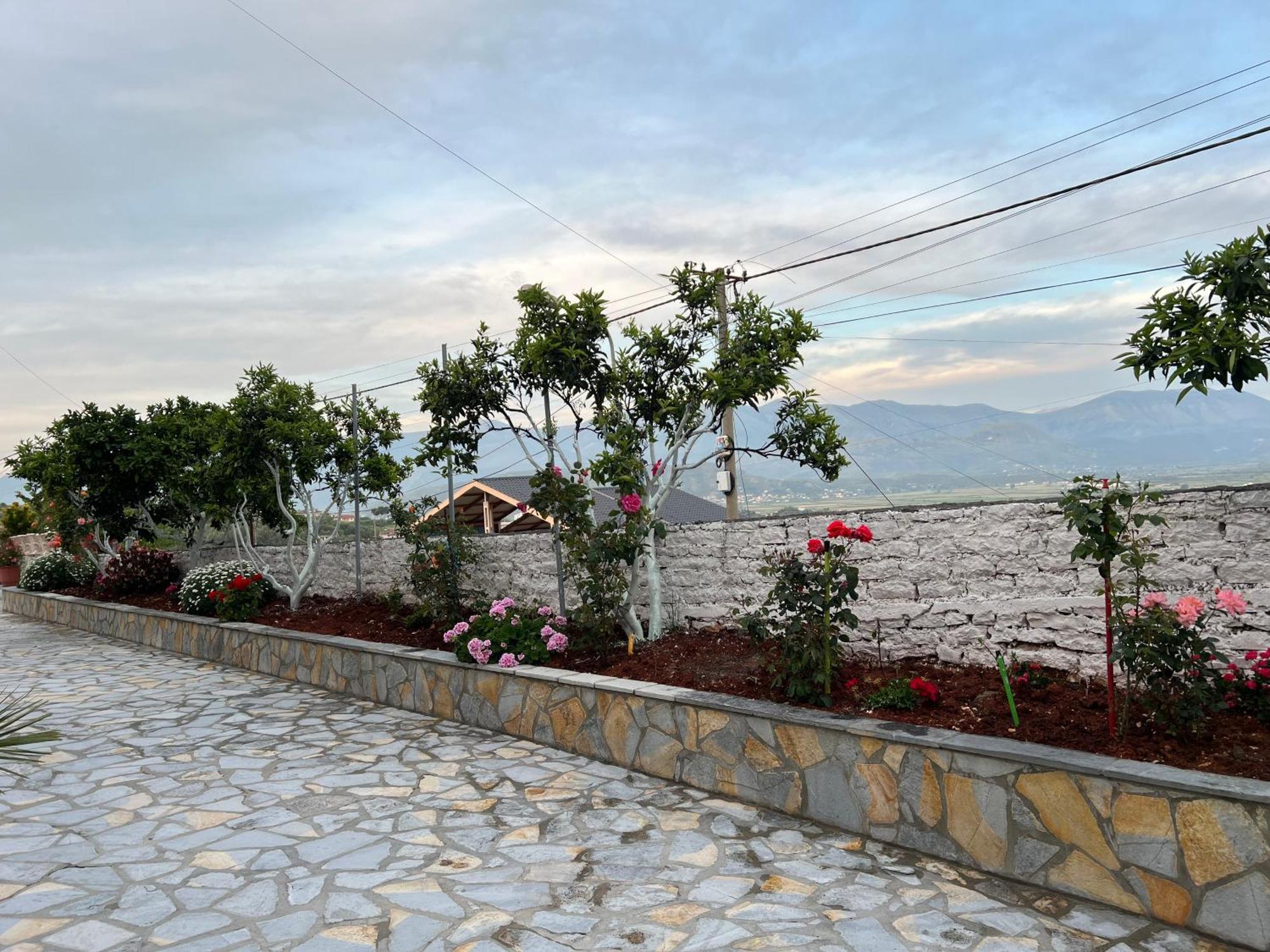 Amazing Familiar Apartments And Rooms Sarandë Exterior foto