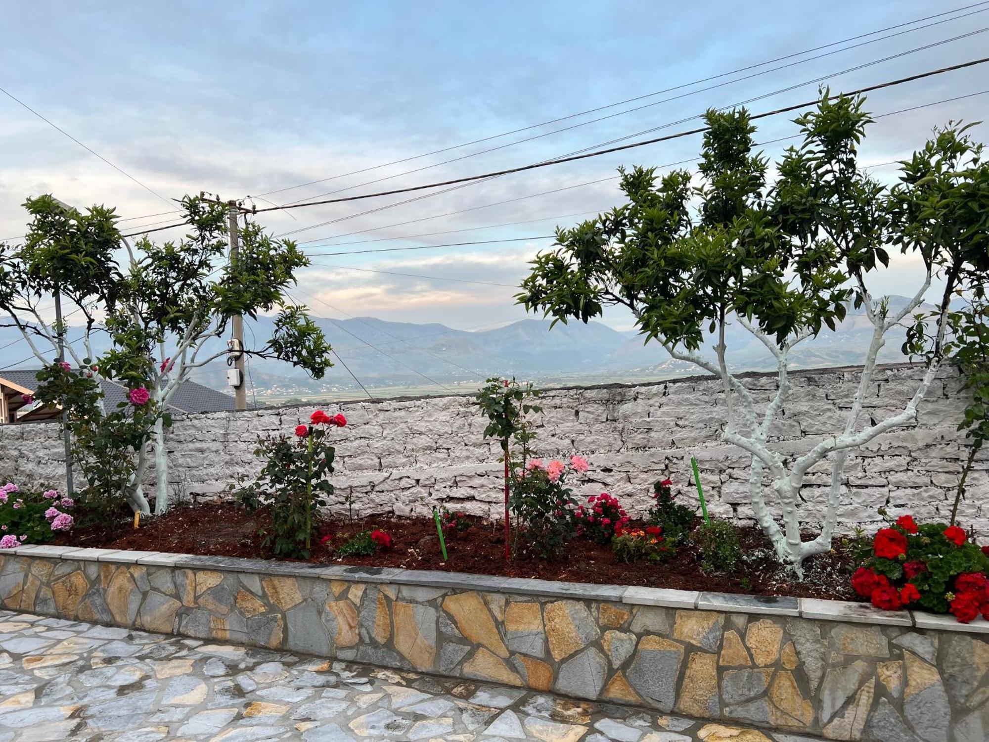 Amazing Familiar Apartments And Rooms Sarandë Exterior foto