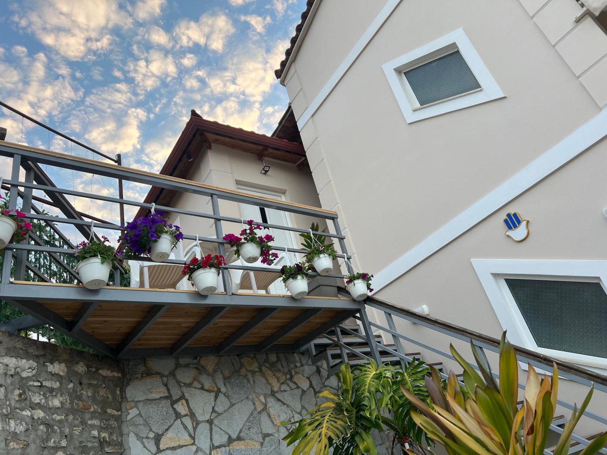 Amazing Familiar Apartments And Rooms Sarandë Exterior foto